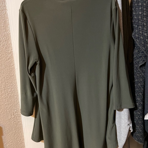 Joseph Ribkoff green blouse - Picture 3 of 3
